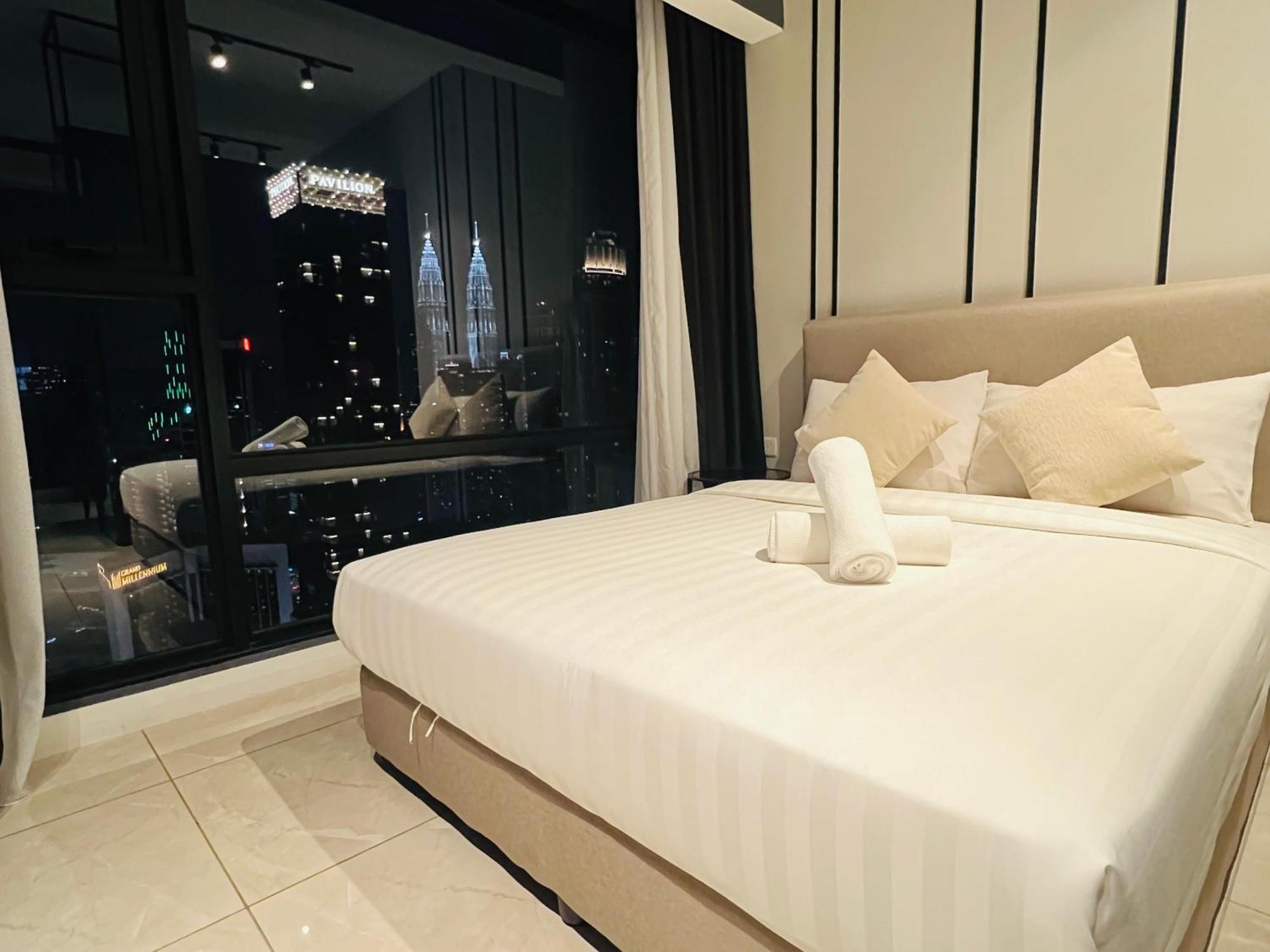 Axon Suites Pavilion By Victory House Kuala Lumpur Bagian luar foto
